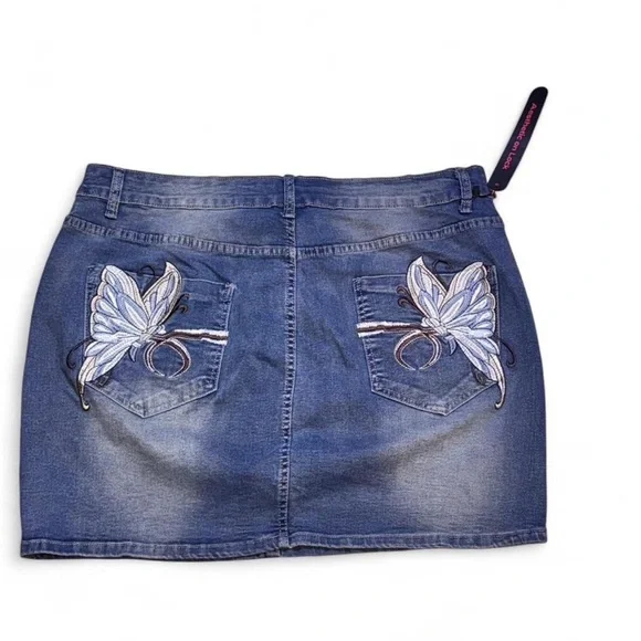 ROMWE Light Blue Denim Skirt - Picture 2 of 6